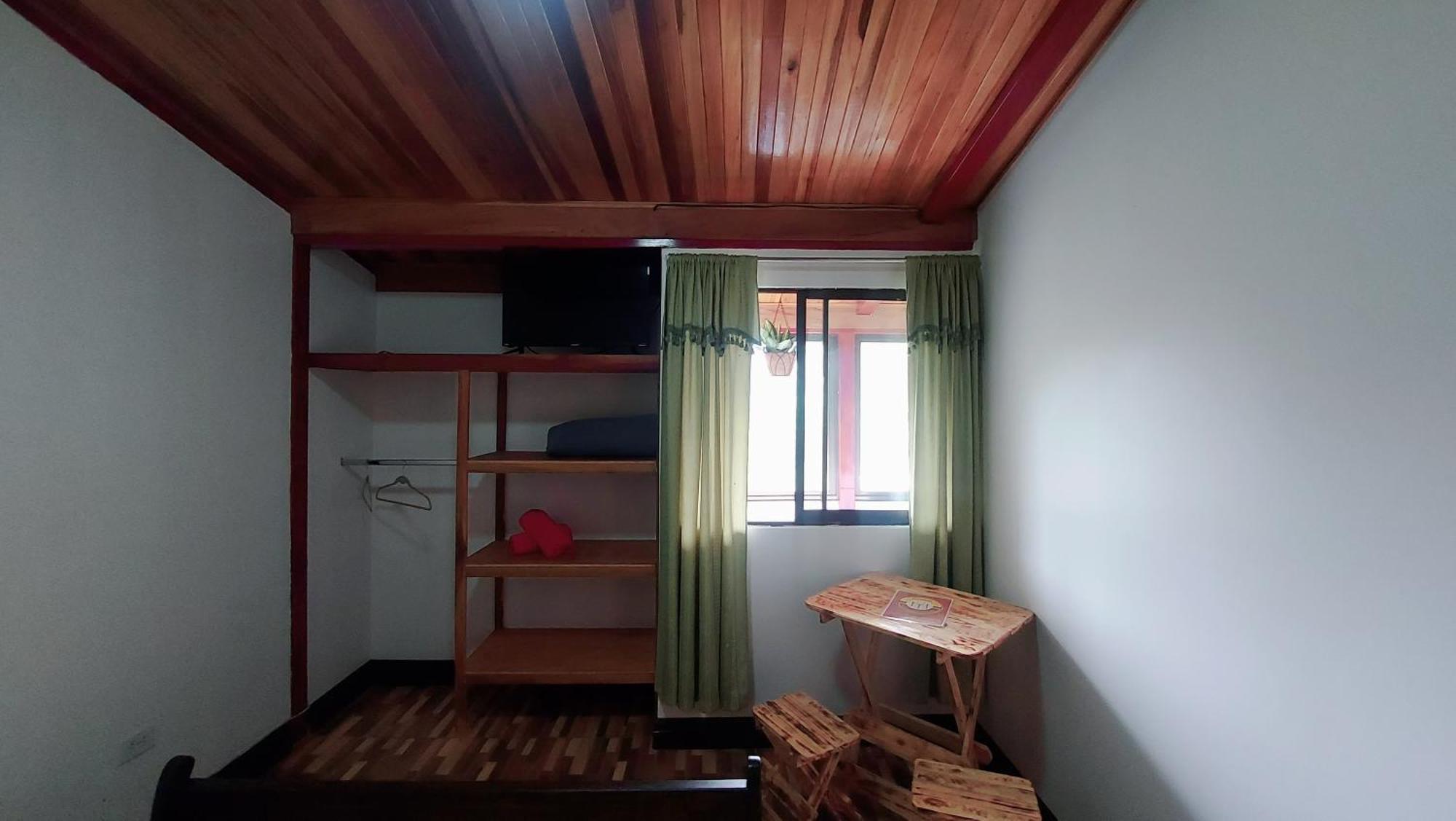 Alisson Hotel Y Restaurant Monteverde Екстериор снимка