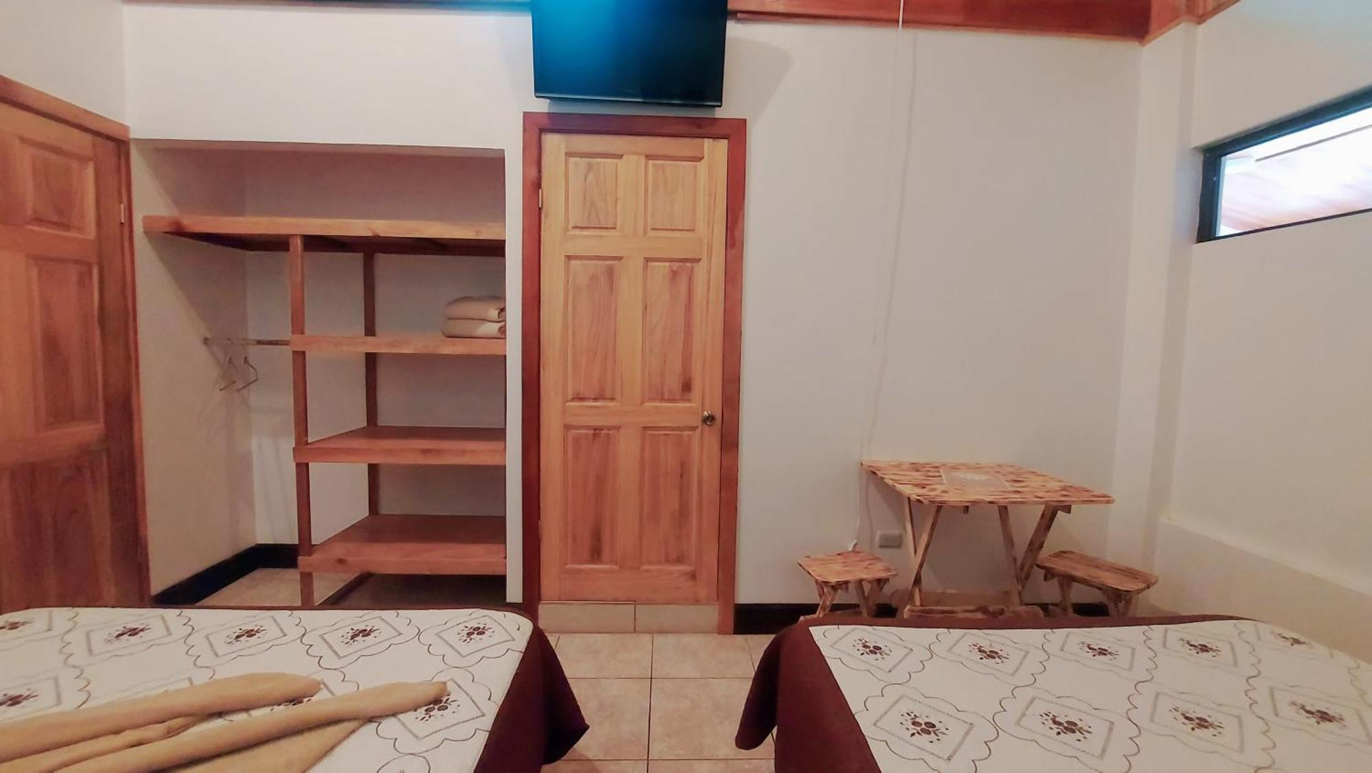 Alisson Hotel Y Restaurant Monteverde Екстериор снимка