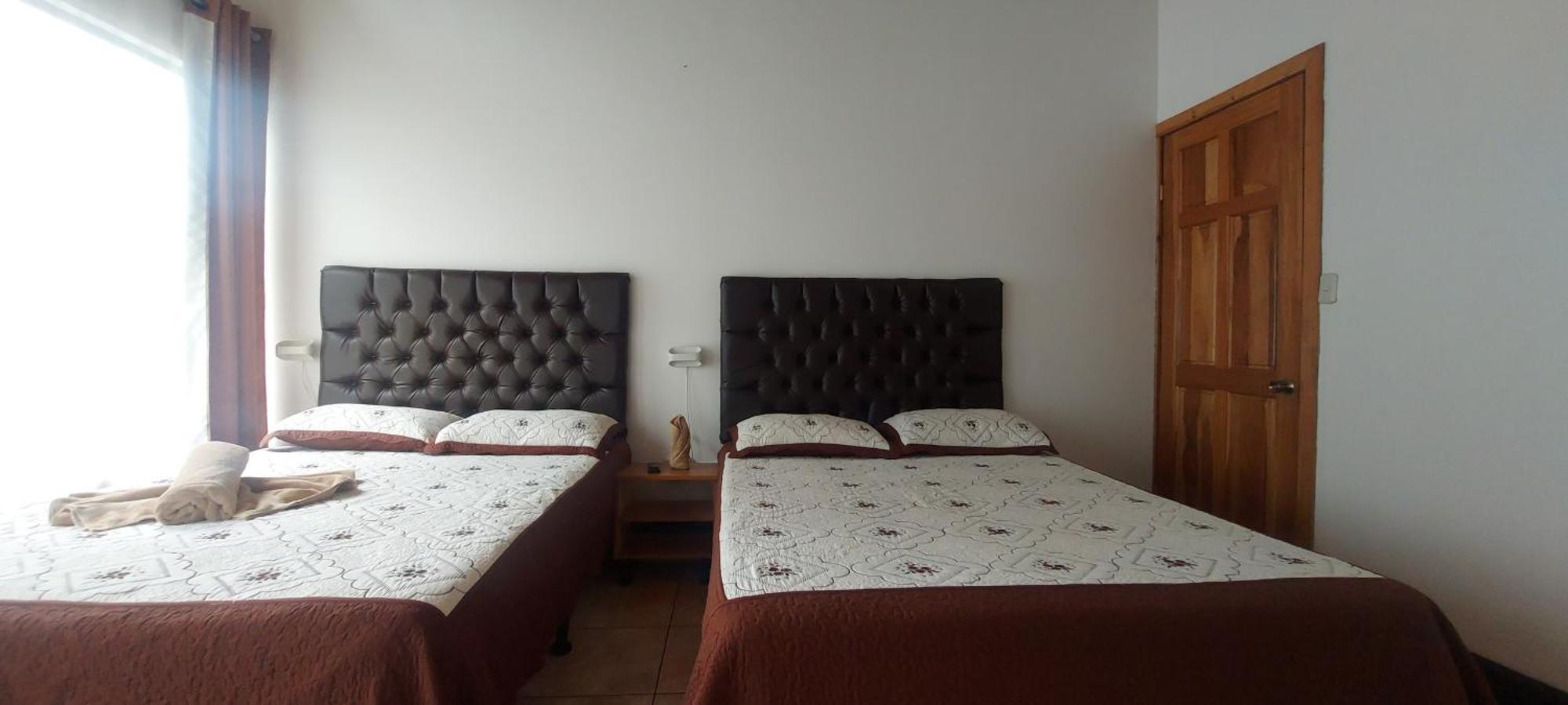 Alisson Hotel Y Restaurant Monteverde Екстериор снимка