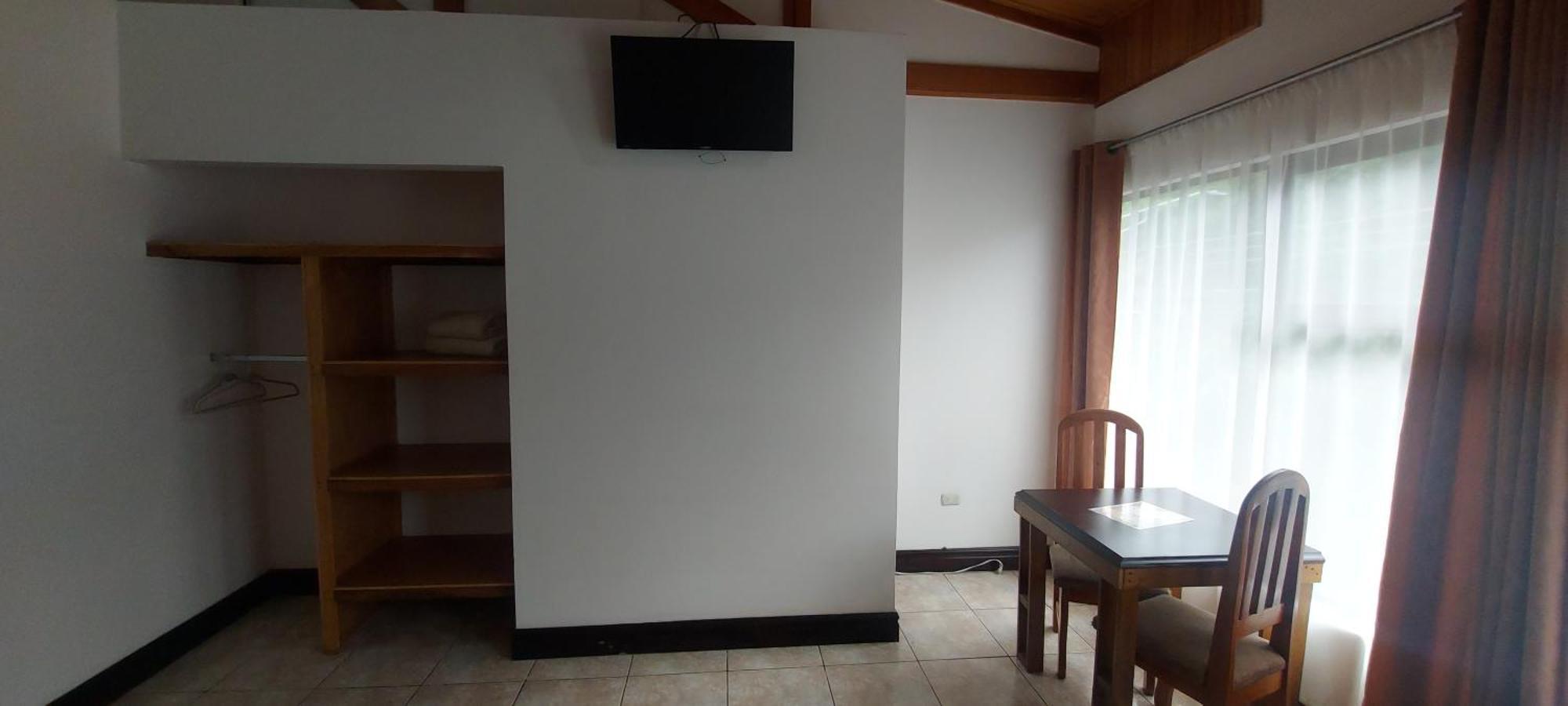 Alisson Hotel Y Restaurant Monteverde Екстериор снимка