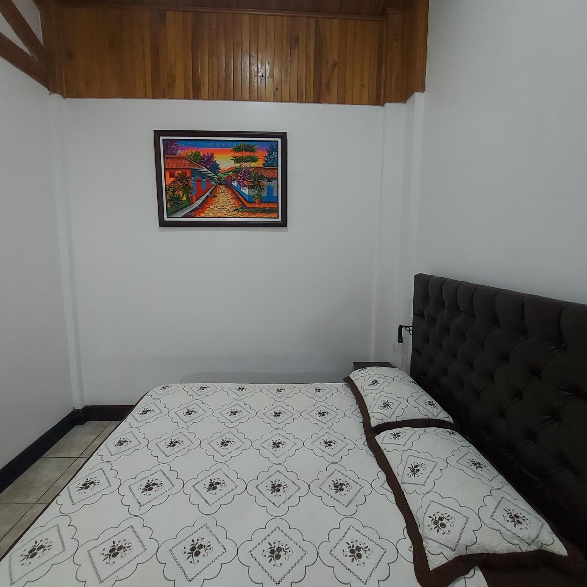 Alisson Hotel Y Restaurant Monteverde Екстериор снимка