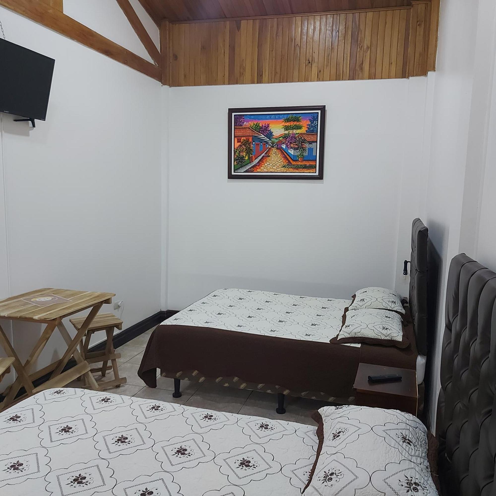 Alisson Hotel Y Restaurant Monteverde Екстериор снимка