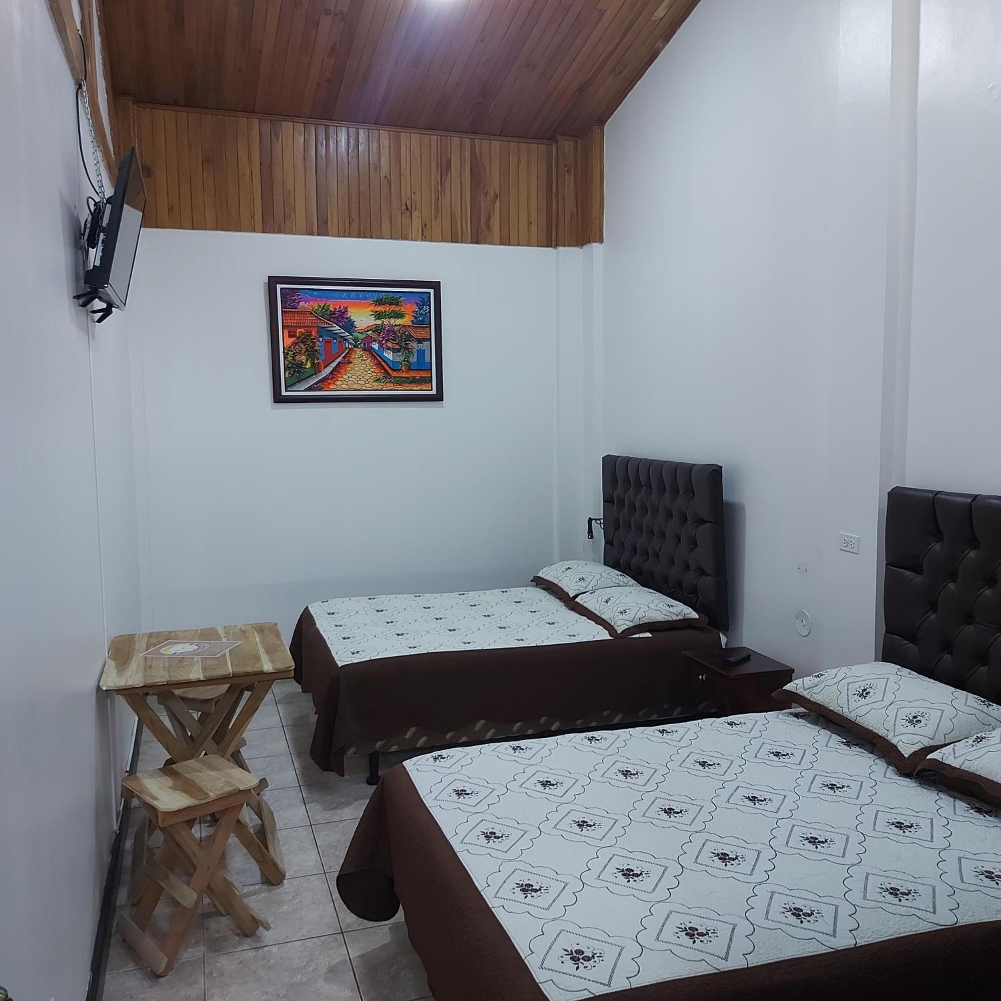 Alisson Hotel Y Restaurant Monteverde Екстериор снимка